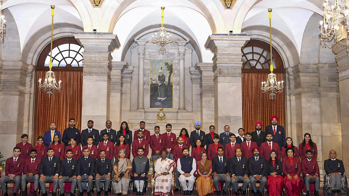  President Droupadi Murmu *Graces* the National Sports and Adventure Awards 2024 Ceremony at Rashtrapati Bhavan