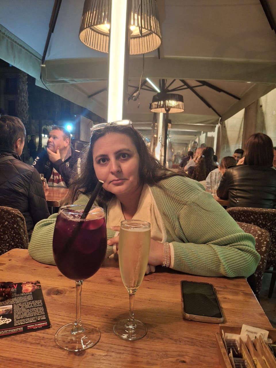  Pooja Mehna: A Beacon of Holistic Healing and Empowerment